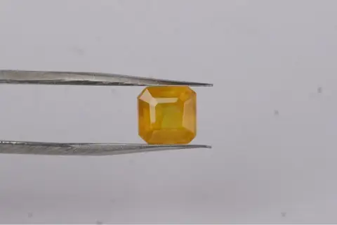 Yellow Sapphire (Sri Lankan Pukhraj Stone) - 4.12 cart - Image 2