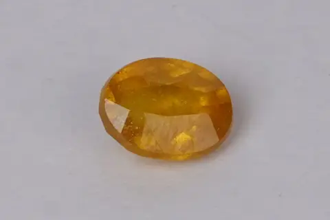 pukhraj - 4.11 carats - Image 2