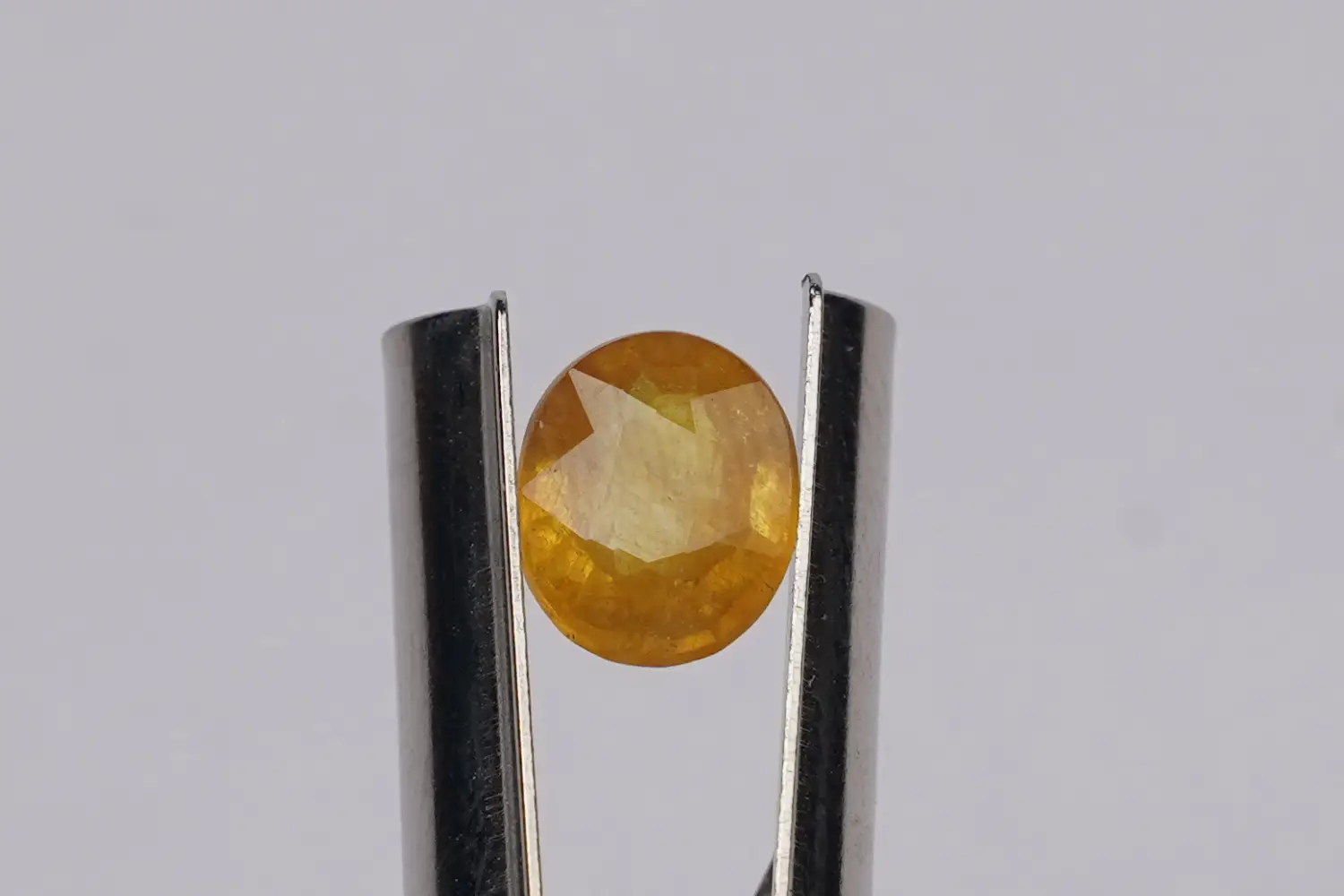 pukhraj - 3.71 carats - Image 4