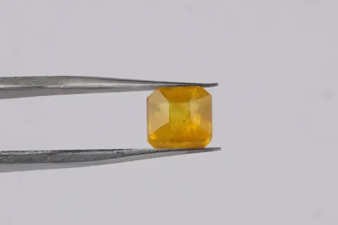 PUKHRAJ - 4.00 Carats - Image 5