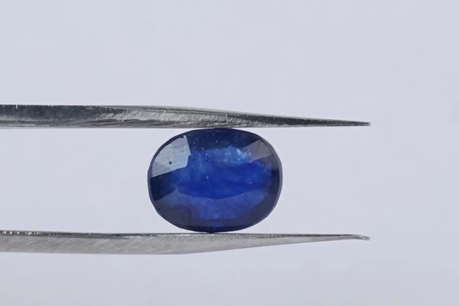 Blue Sapphire (Neelam Stone) - 4.15 carats - Image 4
