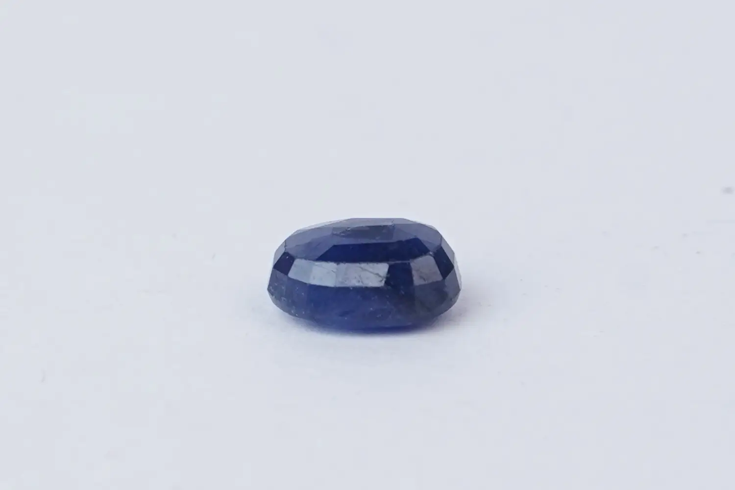 Blue Sapphire (Neelam Stone) - 3.64 carats - Image 3