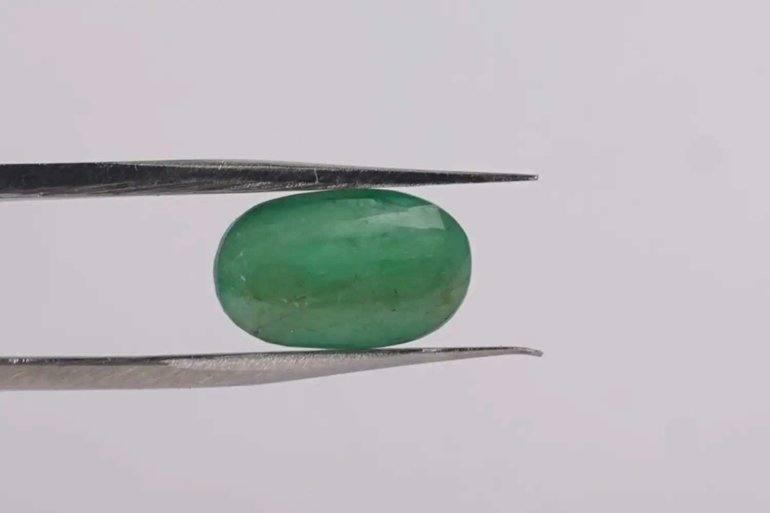 Emerald (Panna Stone) - 4.26 carats - Image 2