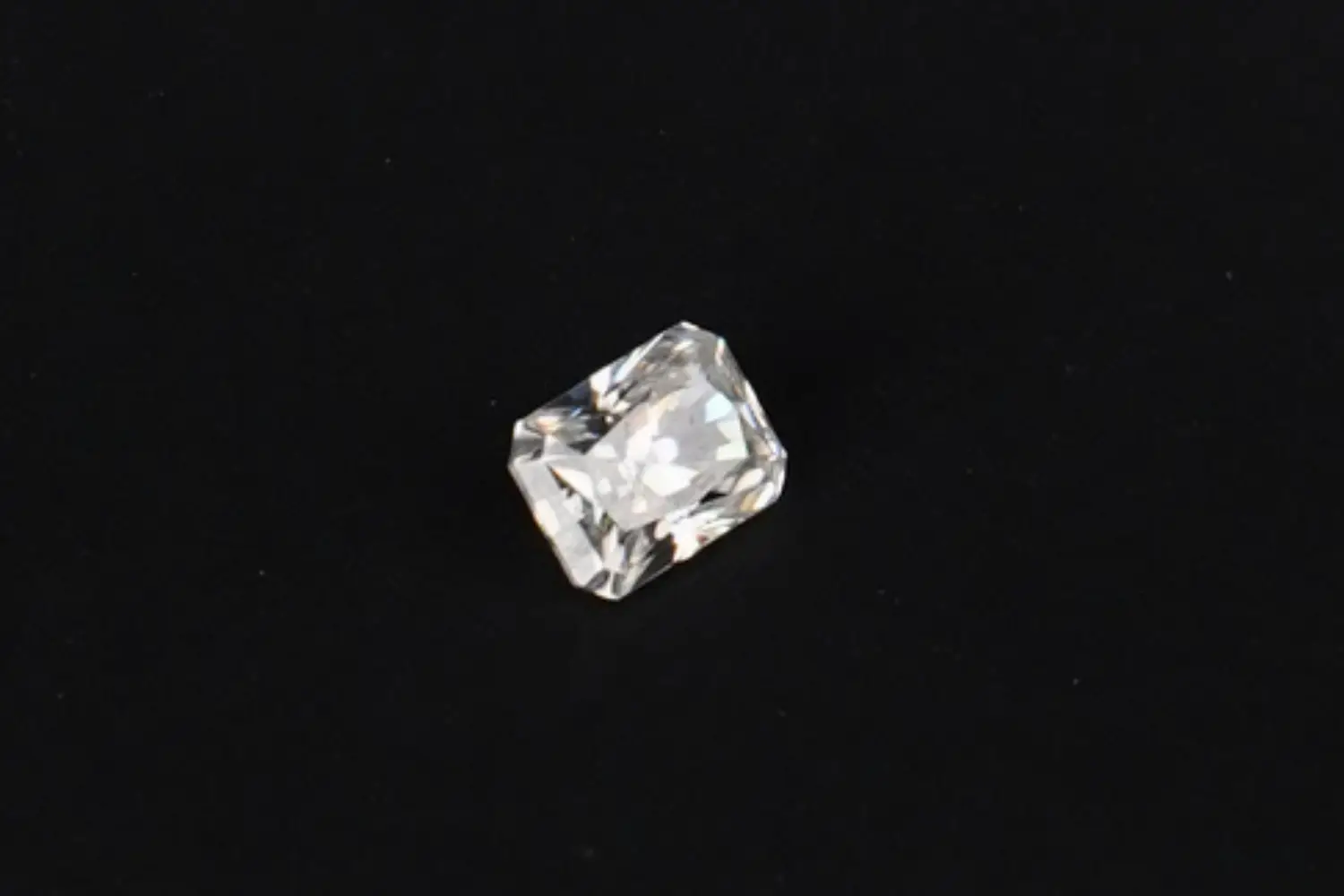 Diamond(moissanite stone)- 1.08 carats - Image 2
