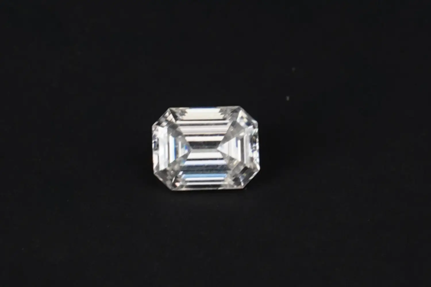 Diamond(moissanite stone)- 2.40 carats - Image 2