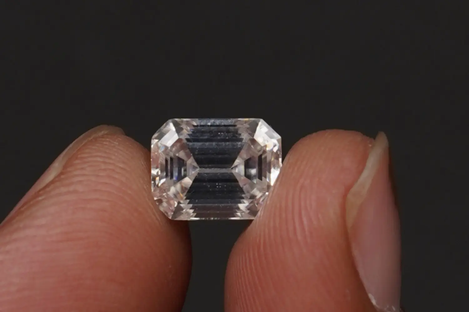 Diamond(moissanite stone)- 2.35 carats - Image 5
