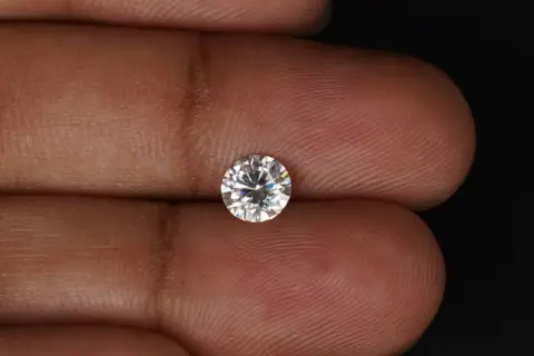 moissanite (heerastone) - 1.01 carats - Image 2