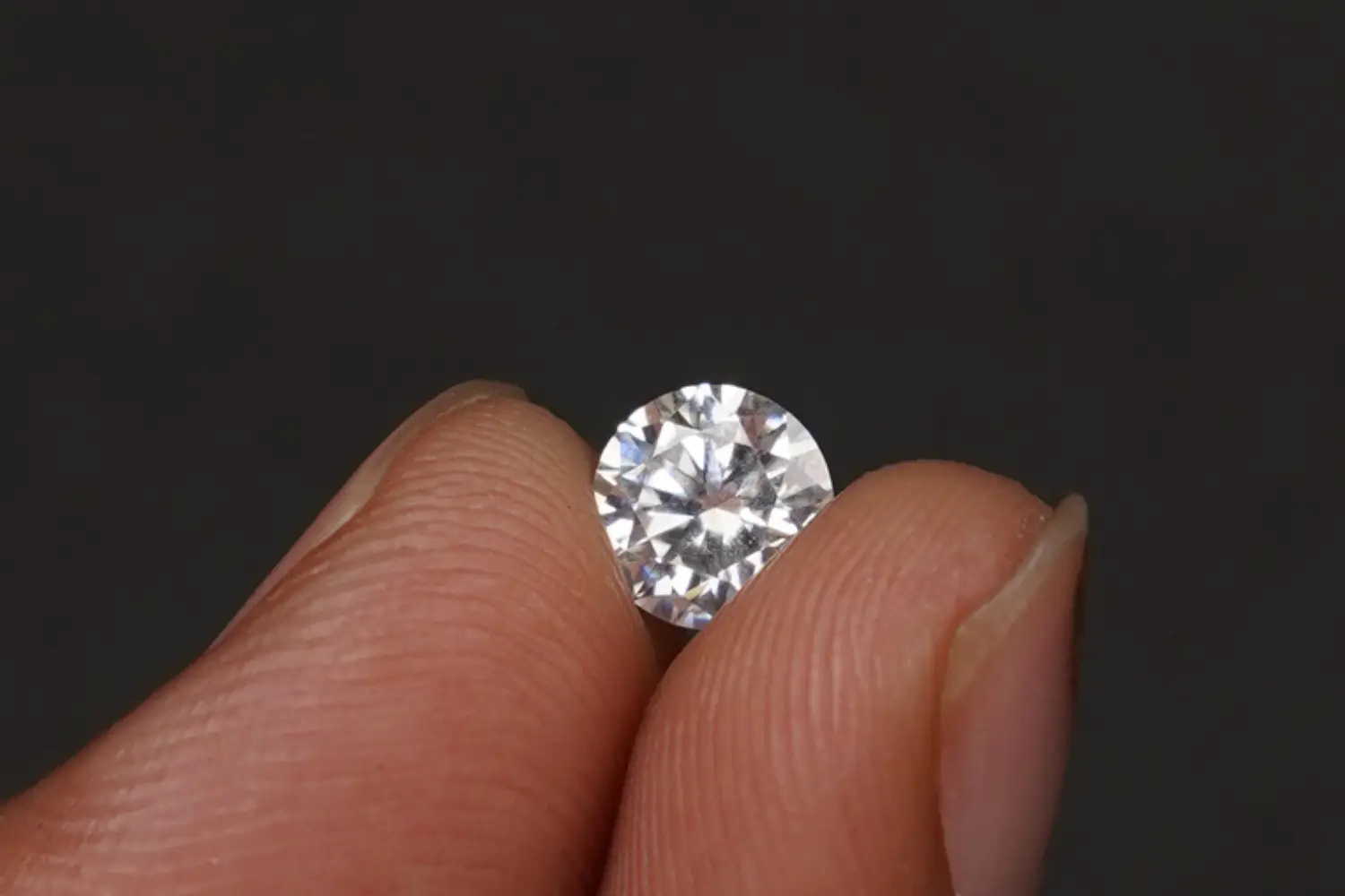 moissanite (heerastone) – 1.01 carats - Image 5