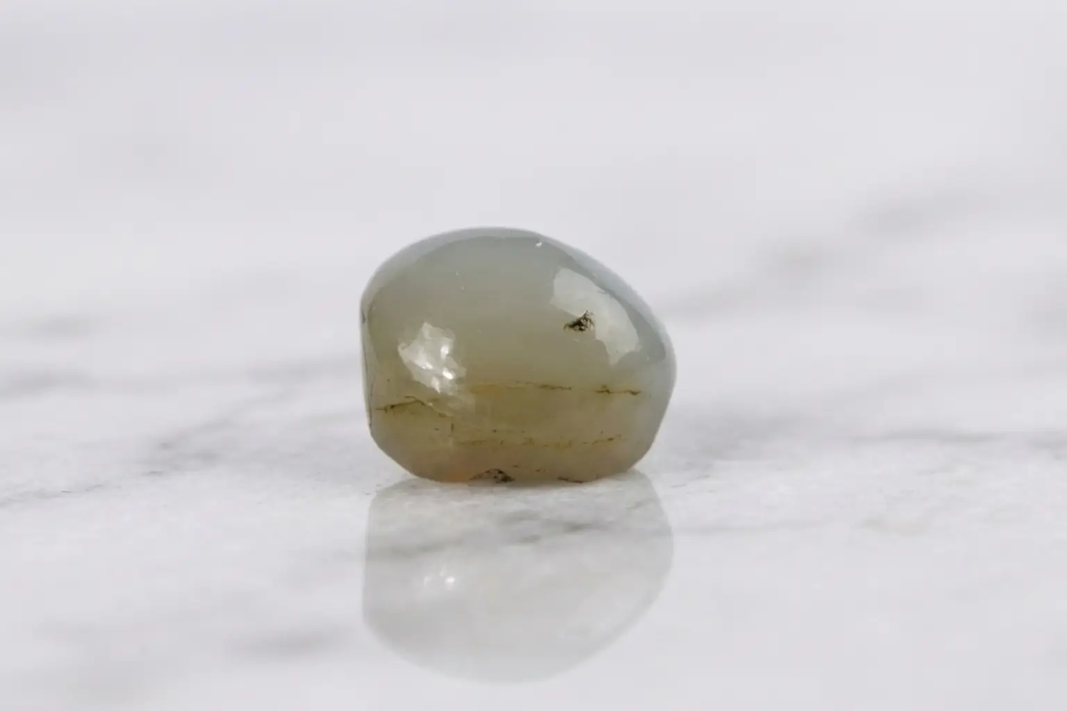 Cat’s Eye (Lahsuniya Stone) - 4. 05 carats