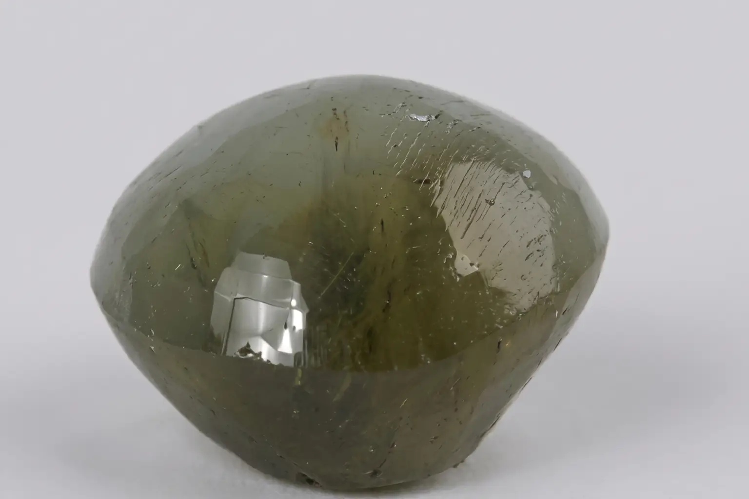 Cat's Eye (Lahsuniya Stone) - 3.82 carats